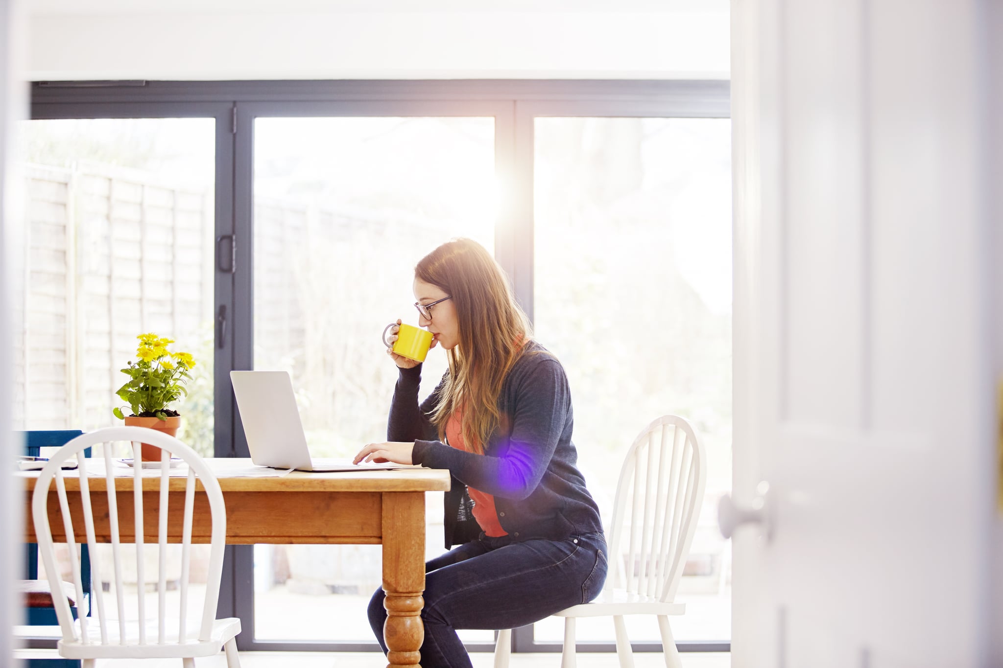 Easy Ways to Stay Focused While Working From Home